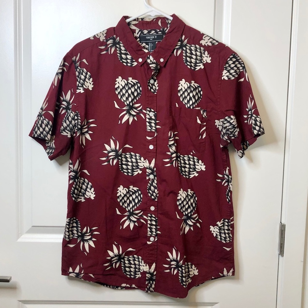 Forever 21 Pineapple Button-Down Hawaiian Shirt - Burgundy/Maroon - Men’s Large